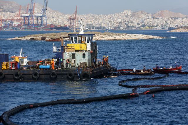 Ομφάλιος λώρος συνδέει τα δύο δεξαμενόπλοια