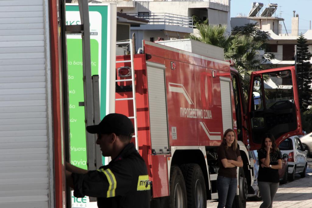 Φωτιά σε ταβέρνα στο κέντρο της Θεσσαλονίκης