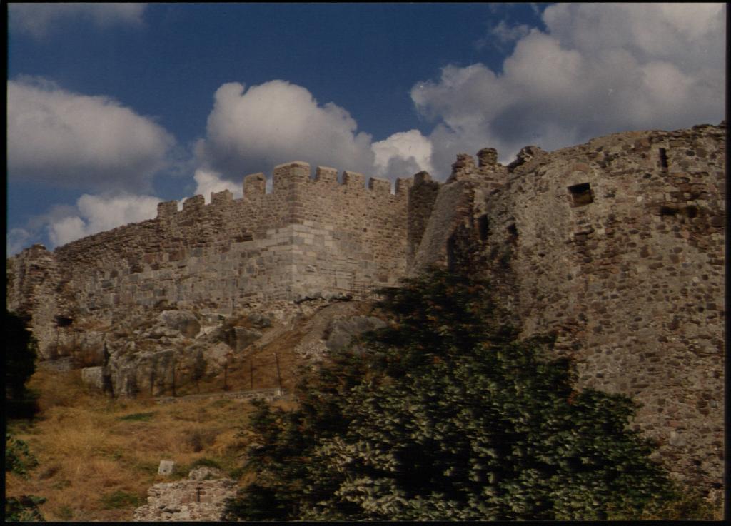 Το 2019 ολοκληρώνονται οι εργασίες αναστήλωσης στο κάστρο Μυτιλήνης