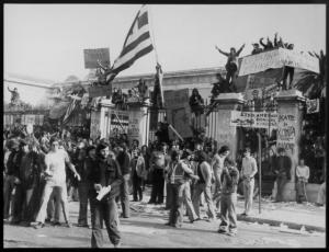 Ο «πόλεμος της μνήμης» του Πολυτεχνείου