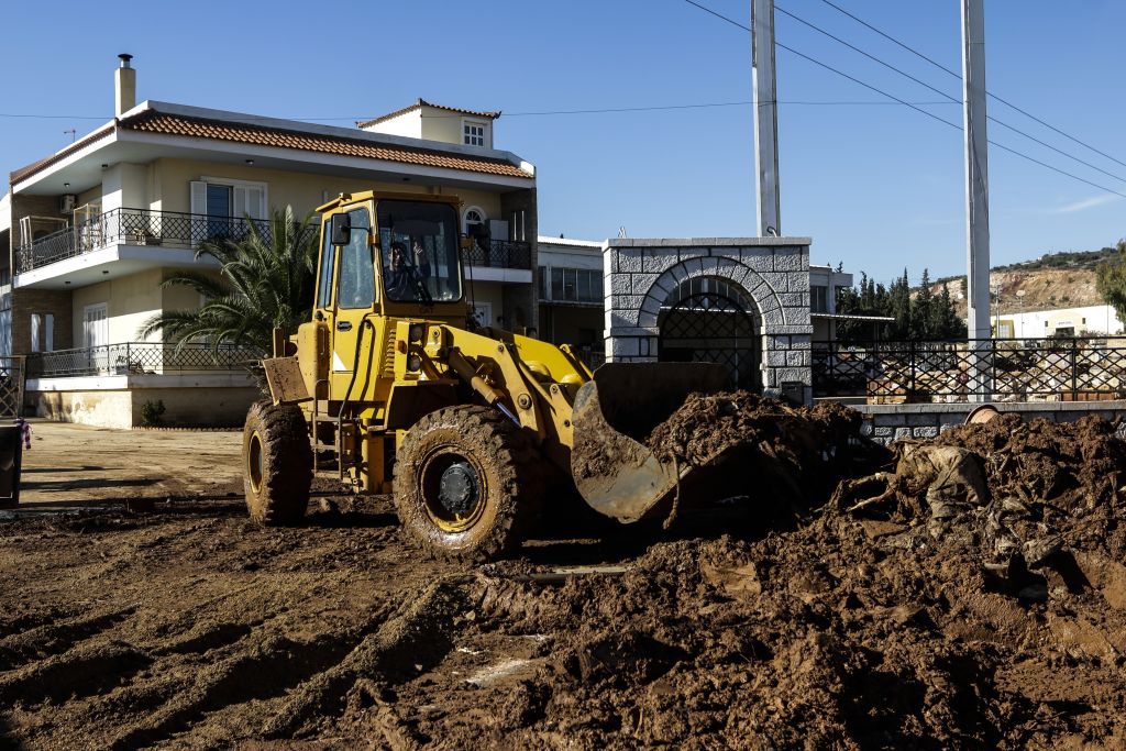 Σε 1.555 τα κτήρια που επλήγησαν από την κακοκαιρία