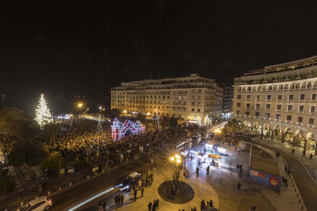 Συναγερμός στην Αστυνομία για μία βαλίτσα στην Αριστοτέλους