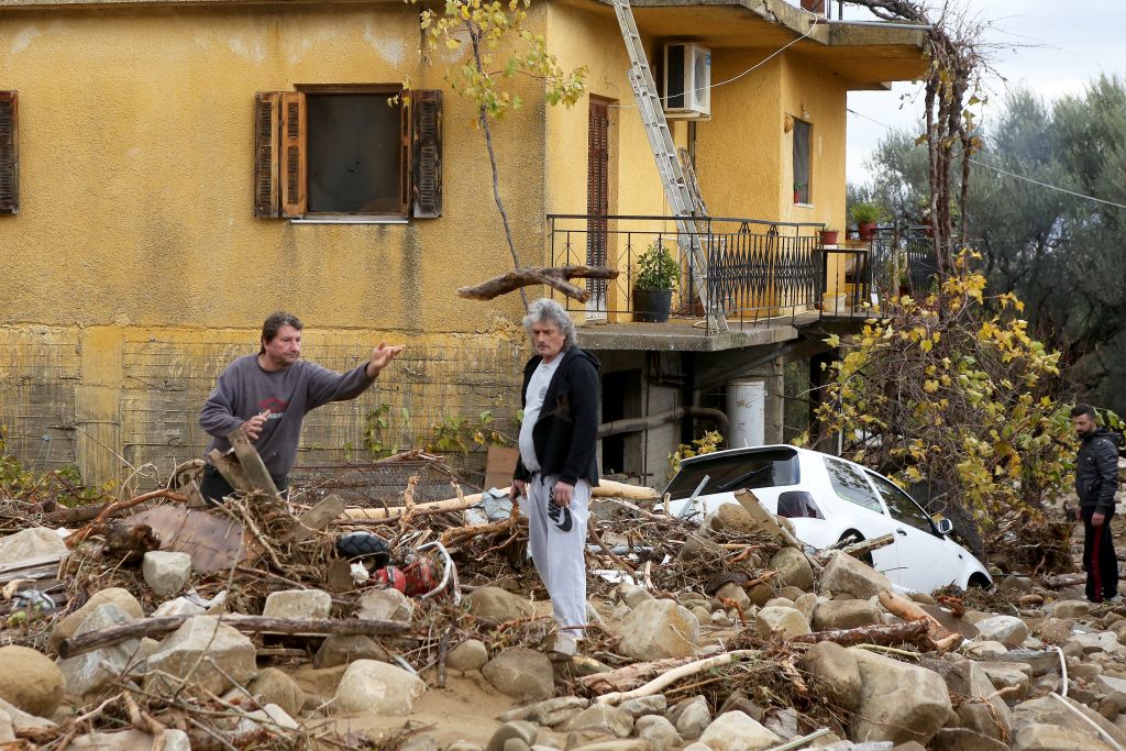 Στις πληγείσες περιοχές της Αιτωλοακαρνανίας ο Σκουρλέτης