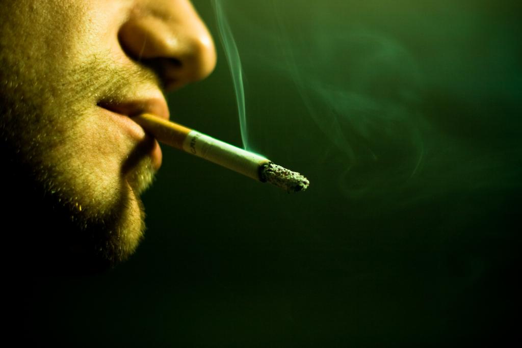 Ενα τσιγάρο την ημέρα αυξάνει τον κίνδυνο καρδιοπάθειας και εγκεφαλικού