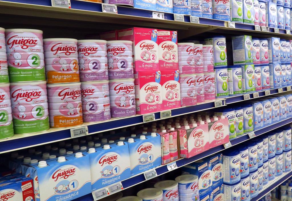 ΕΟΦ: Ανακαλούνται επιπλέον παρτίδες βρεφικού γάλακτος