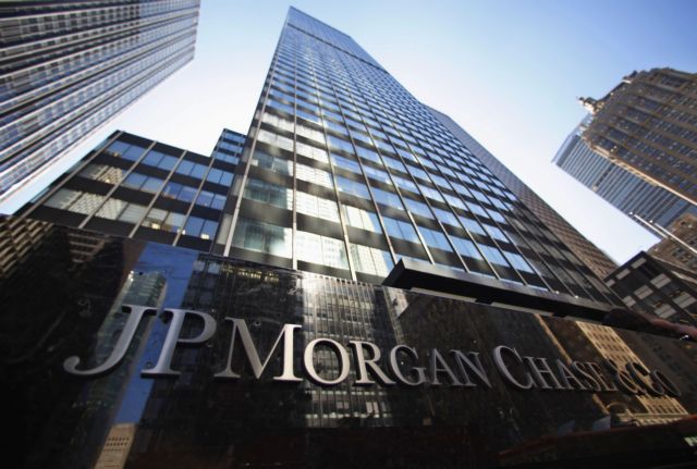 Ο τιμονιέρης της JP Morgan ανανέωσε για άλλα 5 χρόνια