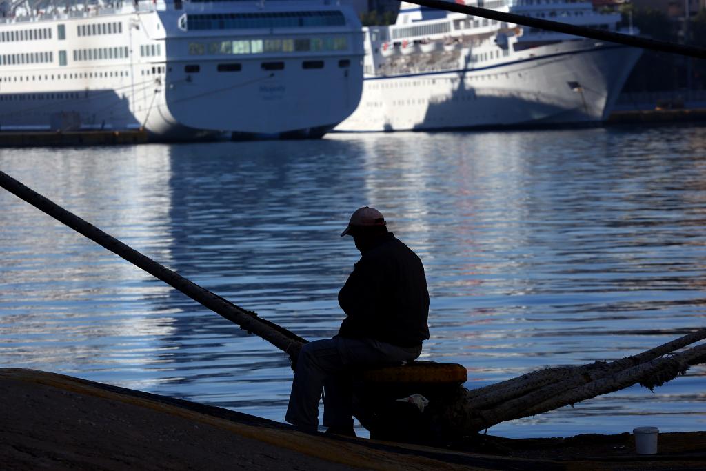 Εκτακτο επίδομα εορτών σε άνεργους ναυτικούς