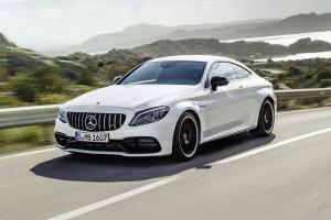 Αποκαλύφθηκε στη Νέα Υόρκη η Mercedes-Benz C 63 S Coupe