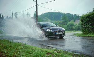 Το νέο Ford Focus… μυρίζεται τις λακκούβες