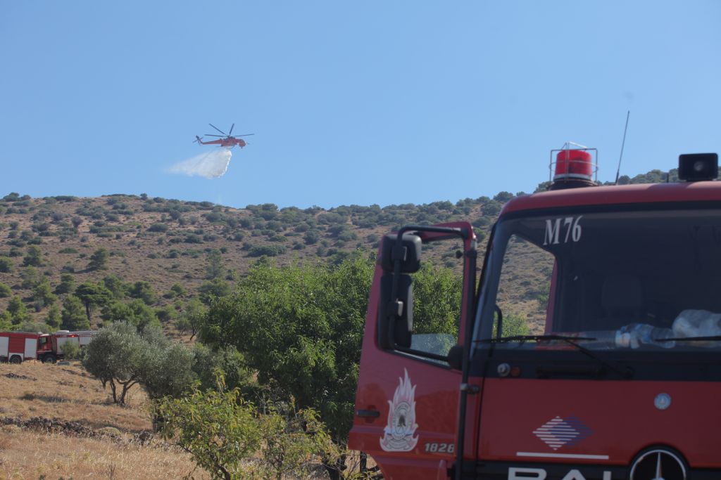 Διερευνούν τα αίτια δύο πυρκαγιών στην Κερατέα