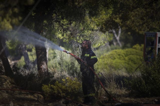 Υπό μερικό έλεγχο η πυρκαγιά στον  Άγιο Στέφανο