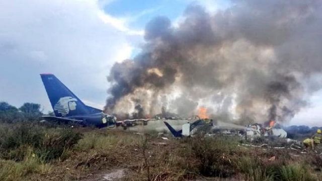 Συνετρίβη αεροσκάφος με 101 επιβαίνοντες στο Μεξικό – 85 τραυματίες (βίντεο)
