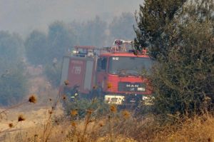 Ρέθυμνο: Πυρκαγιά στην περιοχή Μέλαμπες