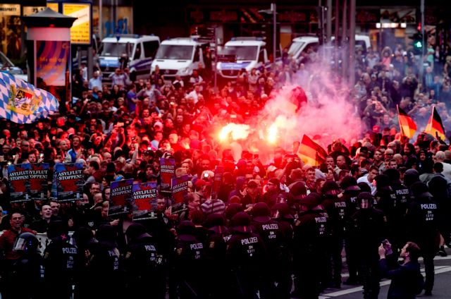Γερμανία: Ποιος ευθύνεται για τις επεισοδιακές διαδηλώσεις στο Κέμνιτς