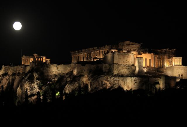 Εκδηλώσεις υπό το φως του φεγγαριού