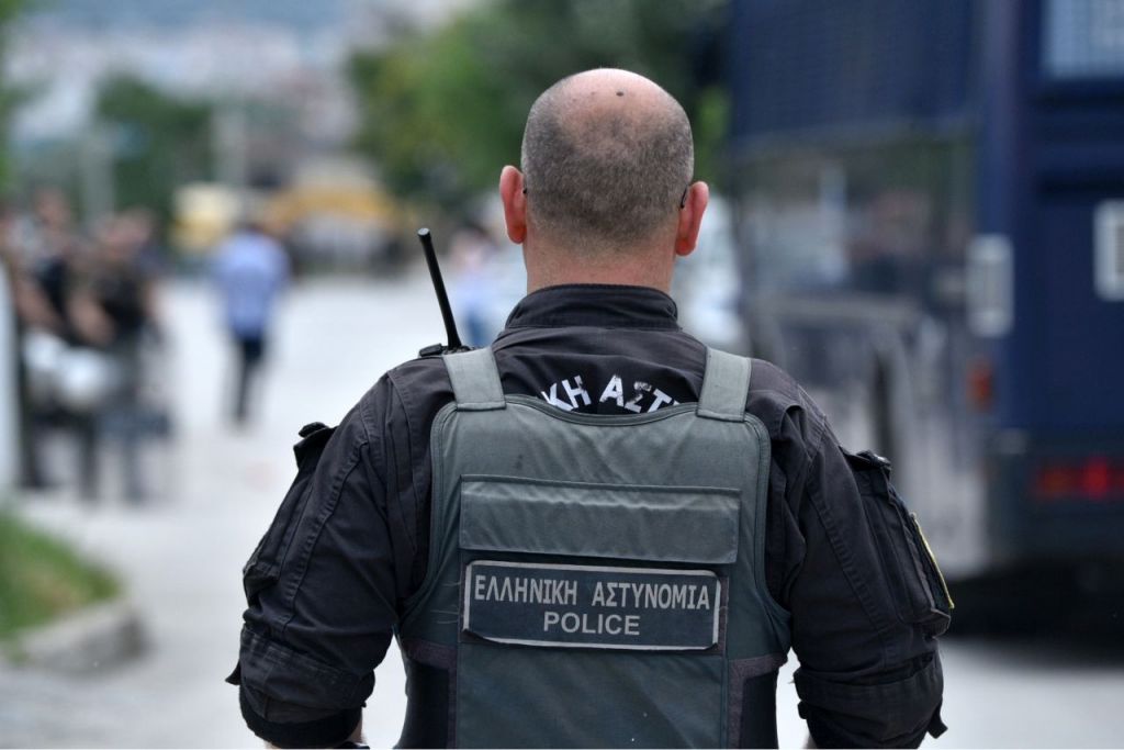 FBI, χιλιάδες αστυνομικοί, ελικόπτερα: Φρούριο η Θεσσαλονίκη