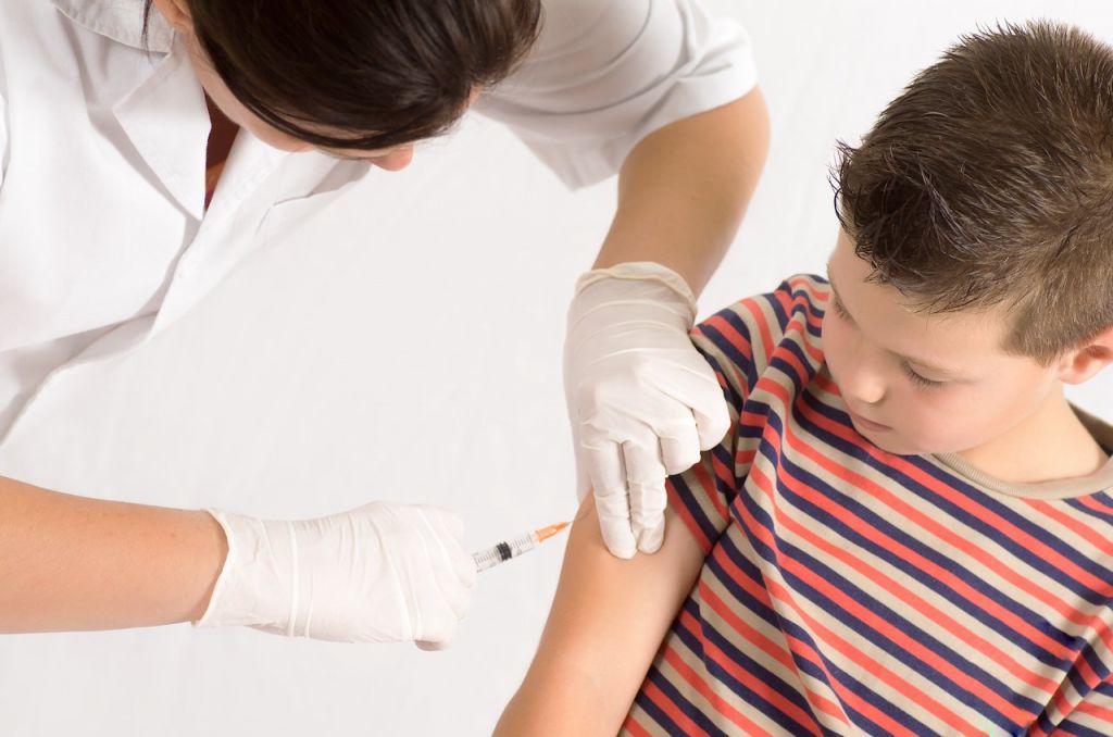 Απίστευτο: Εγγράφουν στα σχολεία ακόμη και παιδιά που δεν έκαναν εμβόλια