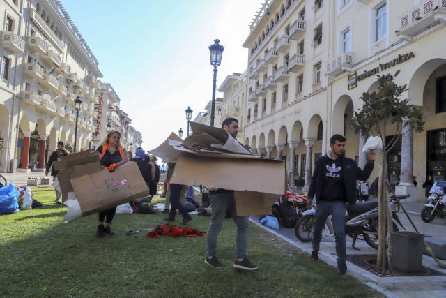 Οι μετανάστες μεταφέρθηκαν στα Διαβατά, οι αντιδράσεις παραμένουν