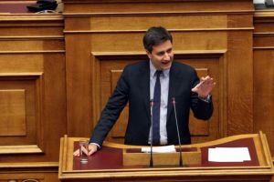 Χουλιαράκης: Τέλος του μνημονίου δεν σημαίνει ότι μπορεί να κάνει ο καθένας ό,τι θέλει