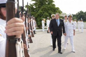 Σιγή ιχθύος από Καμμένο για την παραίτηση Κοτζιά