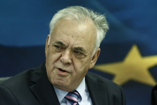 Είδε τον Ρώσο πρέσβη πριν το ταξίδι Τσίπρα στη Μόσχα