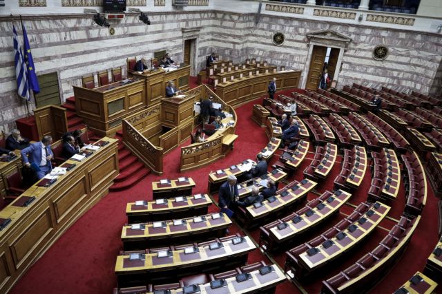 Κατατίθεται στη Βουλή το νομοσχέδιο για τα αναδρομικά