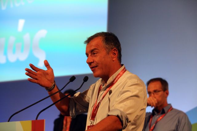 Θεοδωράκης: Η συμφωνία Τσίπρα – Ιερώνυμου αφορά τα λεφτά, δεν υπήρξε διαχωρισμός