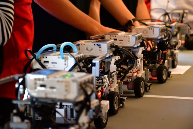 263 ομάδες μαθητών στον 1ο Πανελλήνιο Διαγωνισμό Ρομποτικής Ανοιχτών Τεχνολογιών