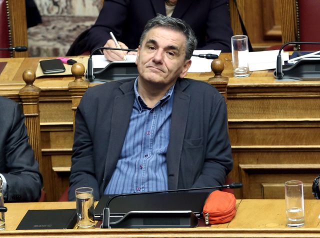 Η μεγάλη απάτη με το «οικονομικό θαύμα» της κυβέρνησης – Πώς βγήκαν οι «μποναμάδες»