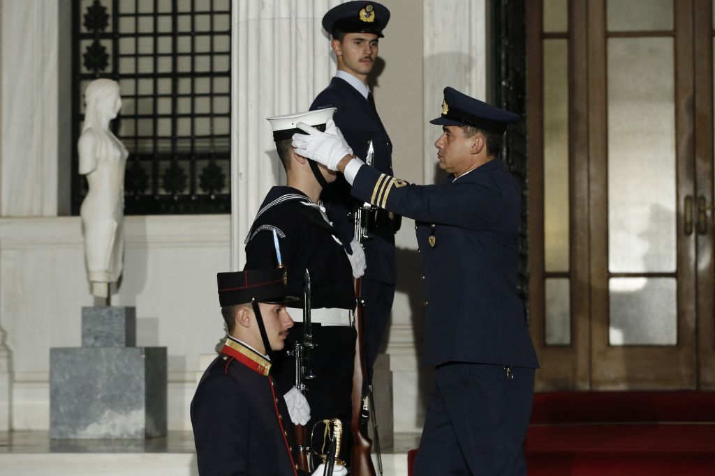 «Καρατομήσεων» συνέχεια στις Ενοπλες Δυνάμεις – Καταγγελίες από τη ΝΔ για κομματικές κρίσεις