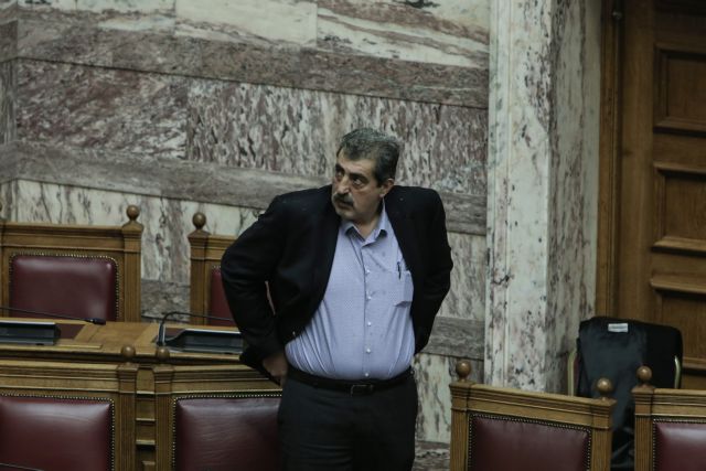 Ο Πολάκης απαντά με επίθεση στα ΜΜΕ για το διοικητή με τα πλαστά πτυχία