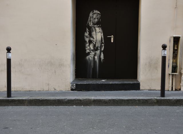 Εκλάπη έργο του Banksy για το μακελειό στο Μπατακλάν