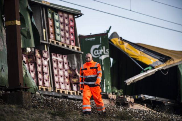 Συναγερμός στη Δανία: Τι προκάλεσε το πολύνεκρο σιδηροδρομικό δυστύχημα