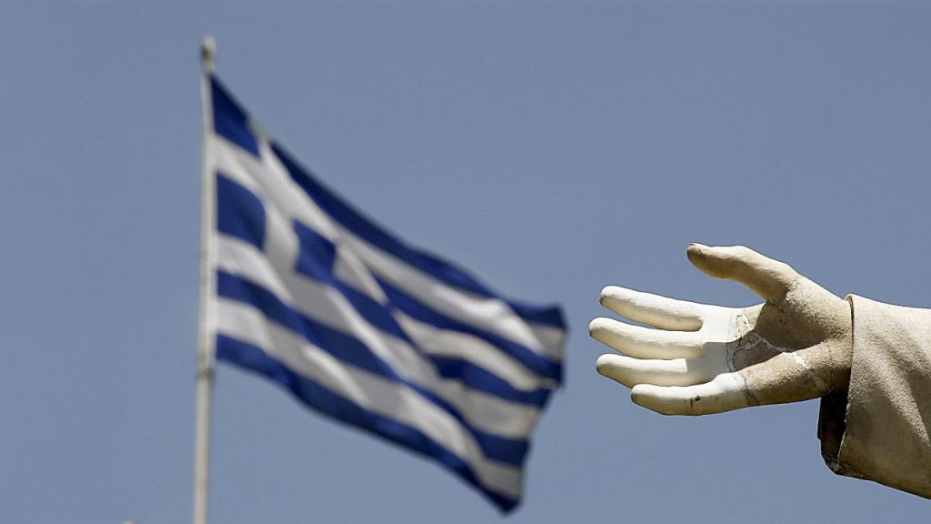 Γιατί η Κομισιόν πάγωσε τα χαμόγελα του Μαξίμου για την ελληνική οικονομία
