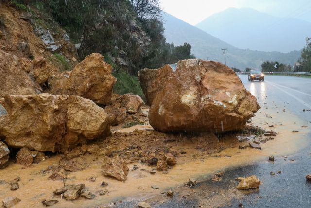 Καταστροφές στην Κρήτη: Ζητούν άμεση αποκατάσταση οι κάτοικοι