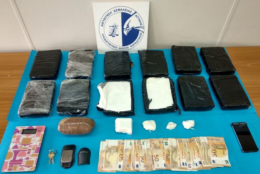 Σύλληψη 34χρονου στο Μοσχάτο με 13 κιλά κοκαΐνη
