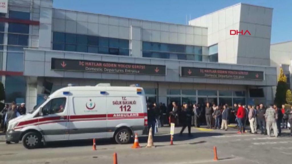 Πυροβολισμοί σε αεροδρόμιο της Τουρκίας