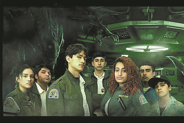 Επιτυχία στα social media το «Alien» αμερικανικού γυμνασίου
