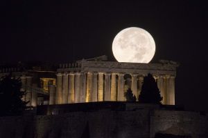 Σούπερ πανσέληνος των σκουληκιών: Γιατί ονομάζεται έτσι