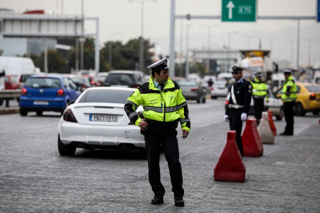 Με κάθε μέσο εγκαταλείπουν το κλεινόν άστυ οι Αθηναίοι