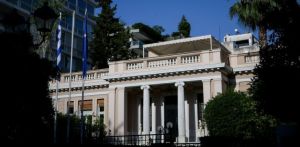 Μαξίμου: Ο Μητσοτάκης εκμεταλλεύθηκε καλλιτέχνες σε εκλογικό σποτ