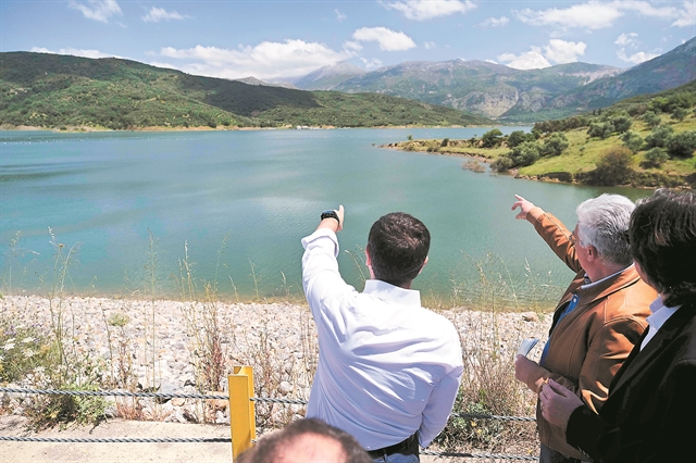 Καμπάνια Τσίπρα με παλιές συνταγές