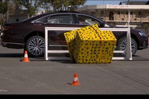 To «θαυματουργό» σύστημα της Audi που ανασηκώνει το αυτοκίνητο σε περίπτωση πλάγιας σύγκρουσης