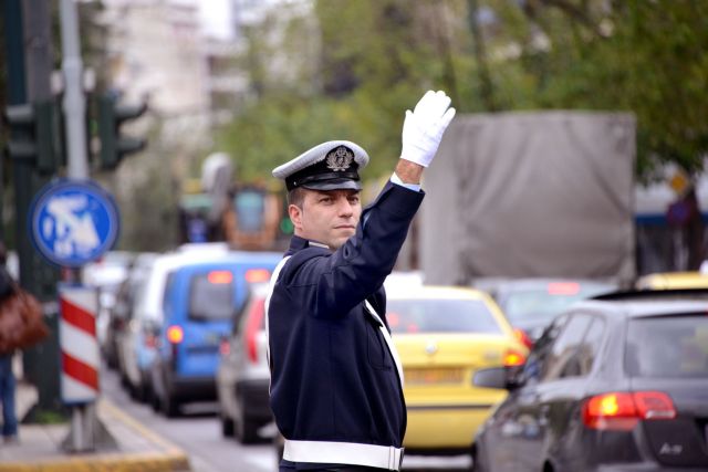 Επί ποδός η Τροχαία για τις μετακινήσεις του τριημέρου του Αγίου Πνεύματος