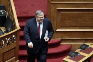 Τελευταία ομιλία Βενιζέλου στη Βουλή: Θα είμαι μάχιμος και ενεργός πολίτης