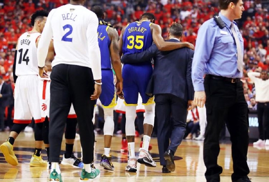 NBA : Βούρκωσε ενημερώνοντας για τον τραυματισμό του Ντουράντ