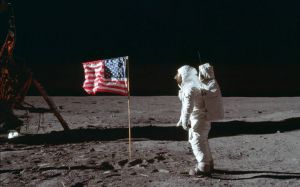 Η NASA γιορτάζει την αποστολή Apollo 11 στη Σελήνη