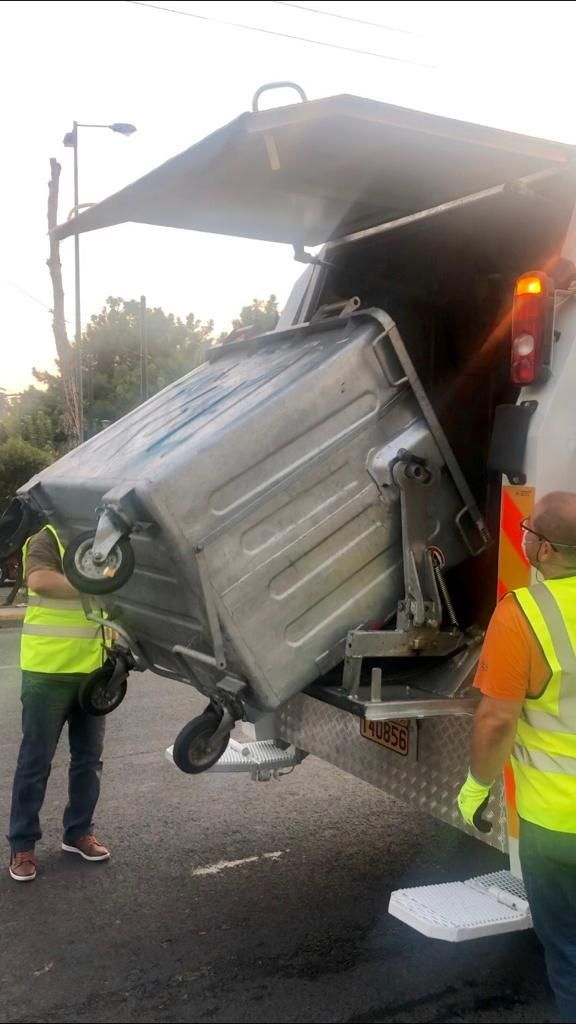 Ξεκίνησε  το συστηματικό πλύσιμο των κάδων απορριμμάτων στην πόλη