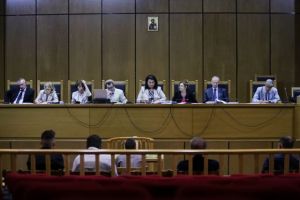 Δίκη Χρυσής Αυγής: Εισαγγελική πρόταση απαλλαγής των κατηγορουμένων για την επίθεση στο «Συνεργείο»