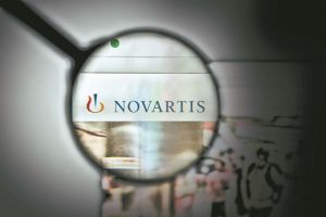 Η Βουλή ξανανοίγει τον φάκελο Novartis